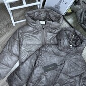 Акція 599грн Стильна куртка на блискавці з боковими кишенями та капюшоном.